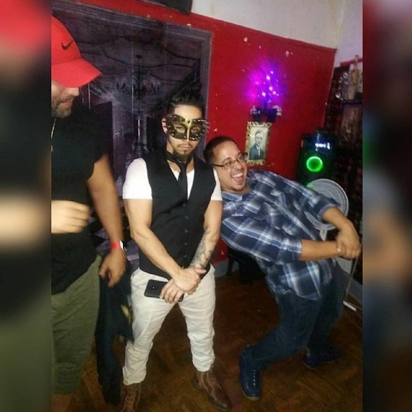 I am not for sale π - Picture 5 of 17